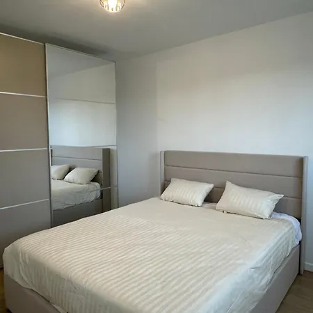 Cosy T2 Au Porte De Paris Au Pied Du Metro L9 Apartment