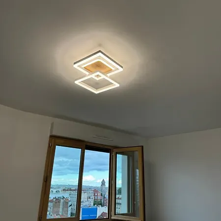 Apartment Cosy T2 Au Porte De Paris Au Pied Du Metro L9 Montreuil (Seine-Saint-Denis)