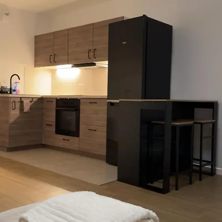 Cosy T2 Au Porte De Paris Au Pied Du Metro L9 Apartment *